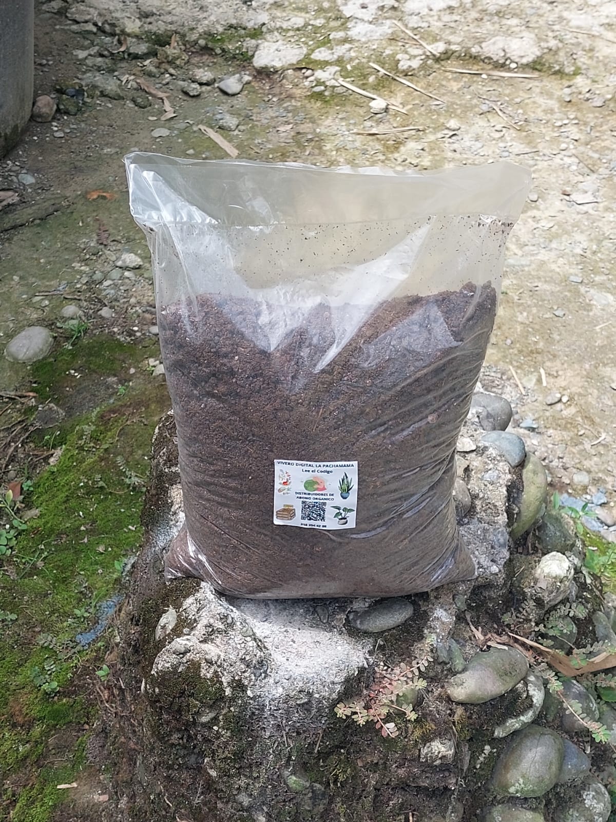 04 libras de abono Organico (compost)