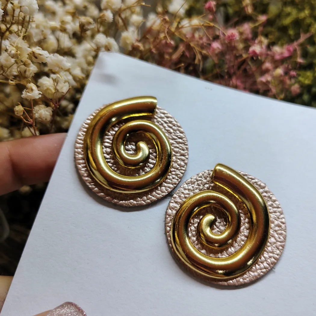 Aretes en Cuero
